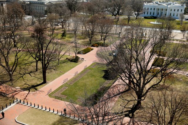 Συνελήφθη άνδρας που σκαρφάλωσε σε φράχτη του Λευκού Οίκου